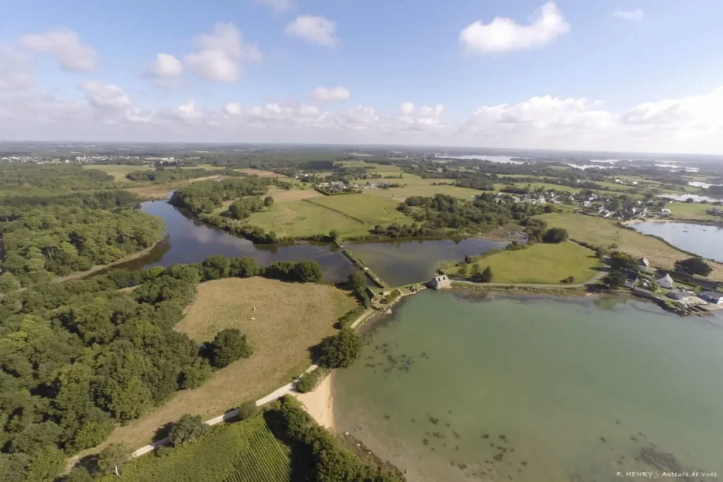 Pourquoi passer des vacances dans le Morbihan - Les Villas de la Ria d'Etel, villa vacances en Bretagne avec piscine